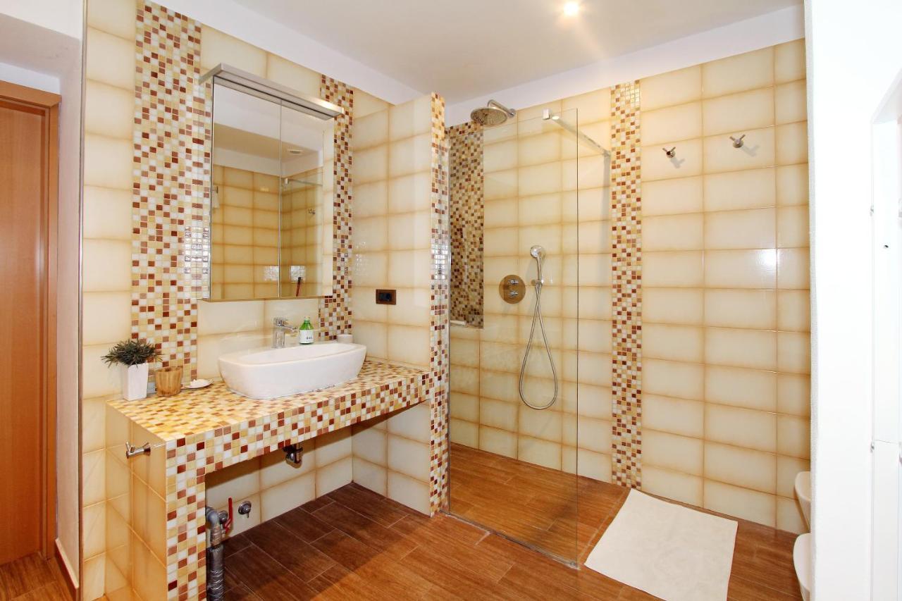 Apartment Dezo Istria Izola Luaran gambar